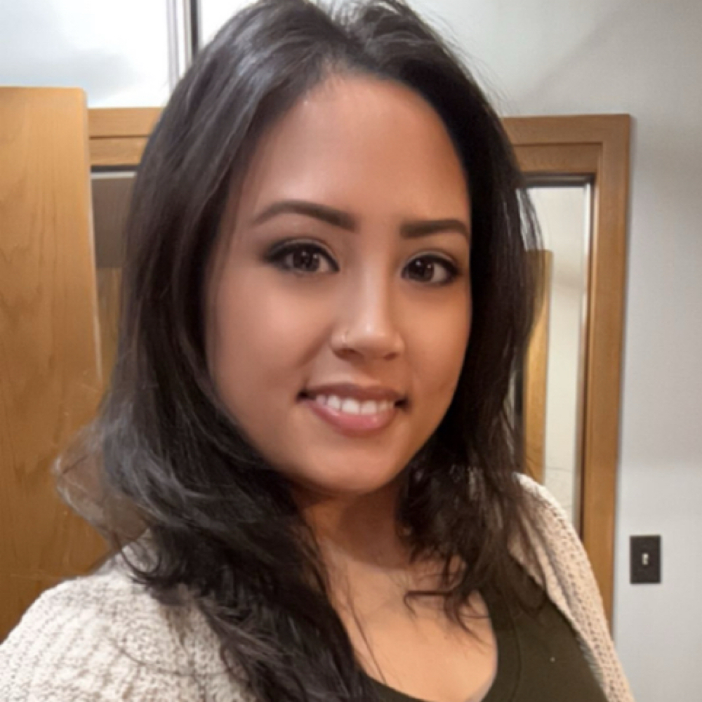 Gloria Sanque at R&R Headspa, LLC in Oshkosh, WI