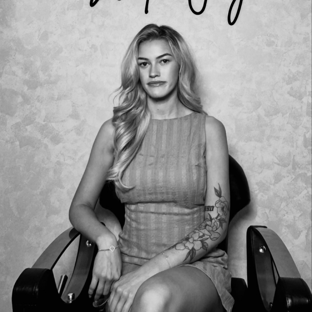 Jaylynn Payne at The House of Blondes in Summerville, SC