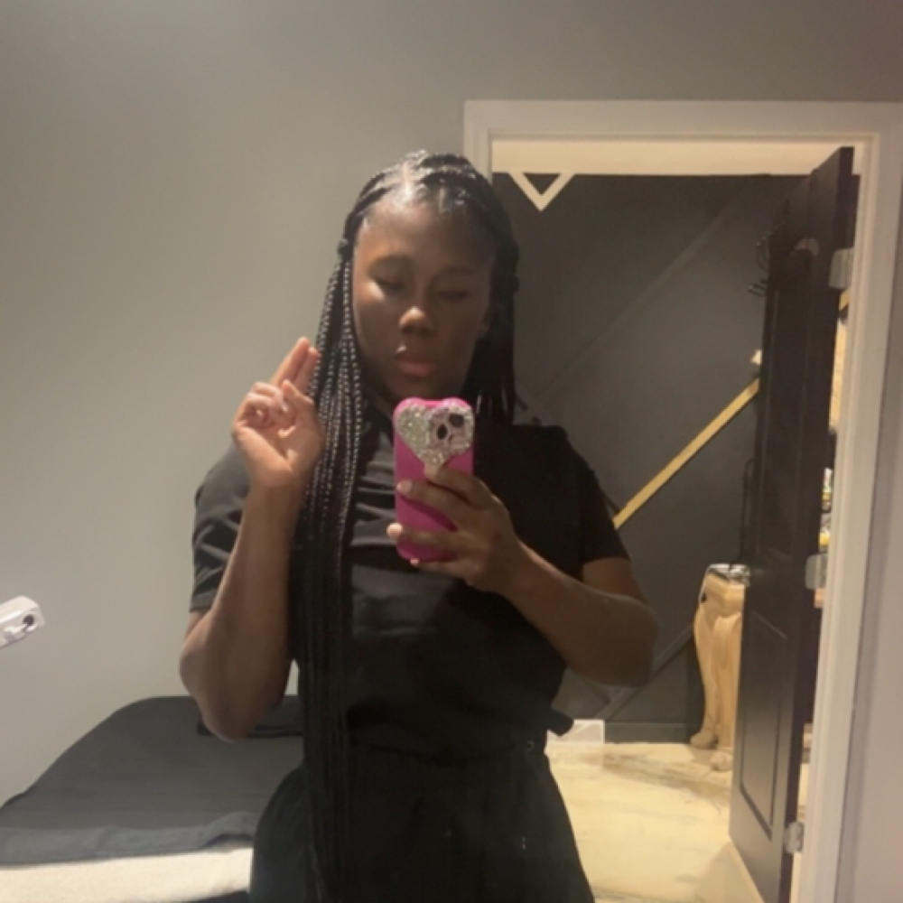 Livonder Sanders at Louise Esthetics.SPA in Collinsville, IL