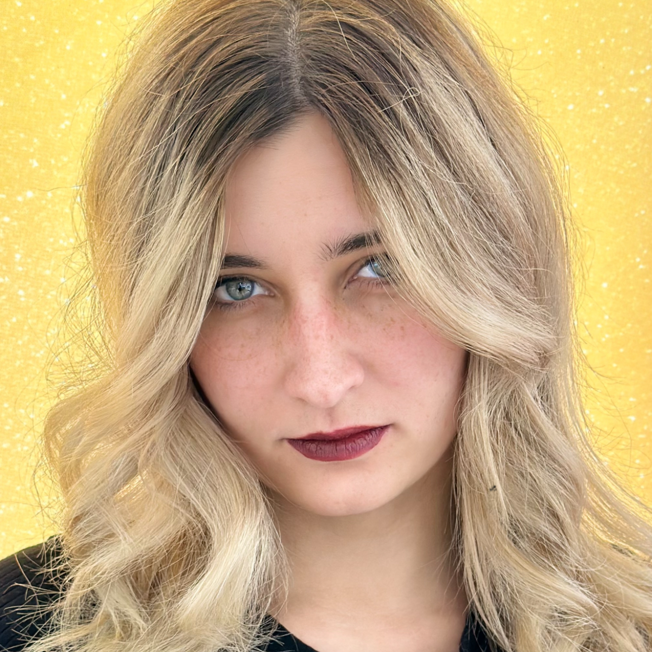 Zoe Speer at Vibez & Vanity Salon in Tucson, AZ