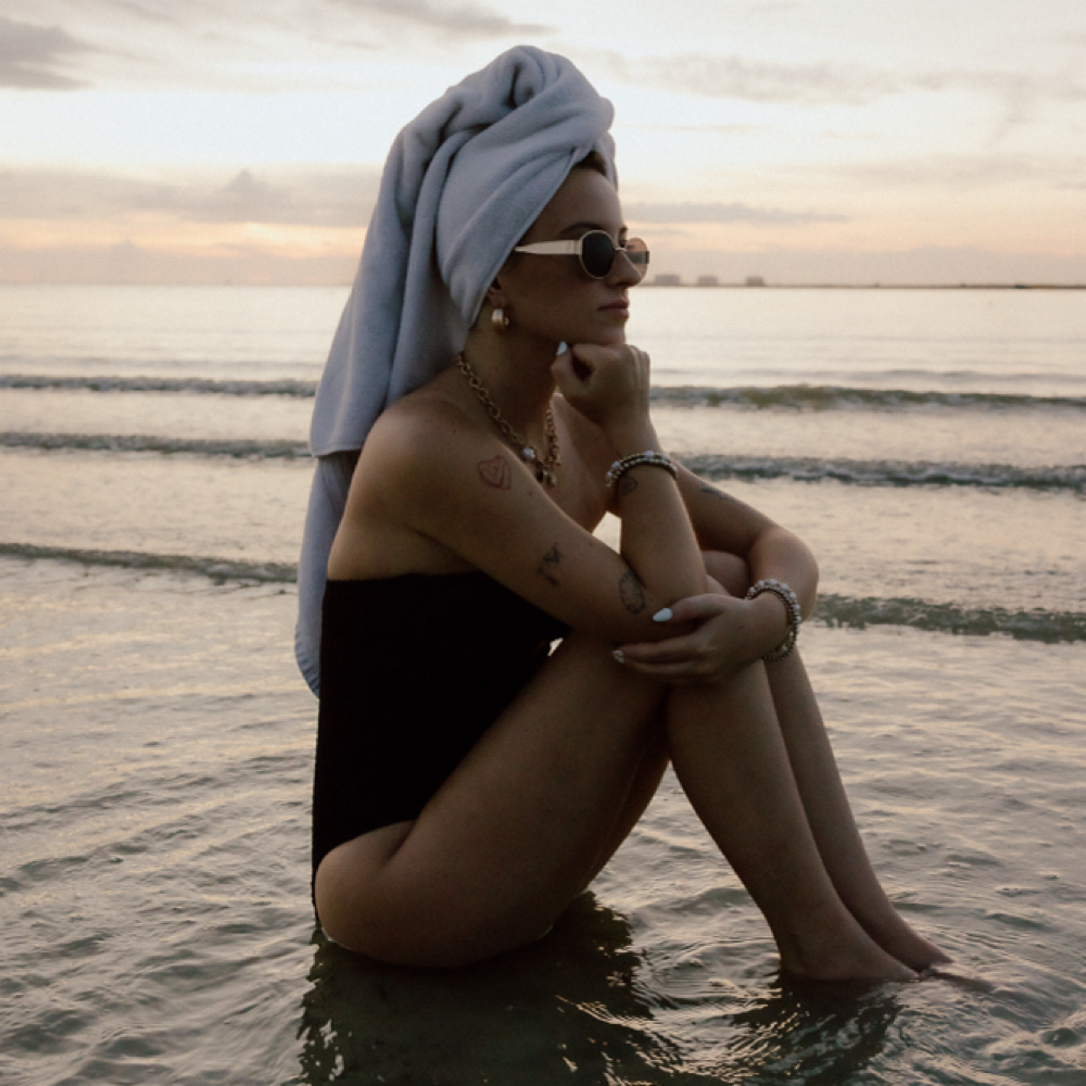 Loren Quintero at Coastal Manes Studio in Cape Coral, FL