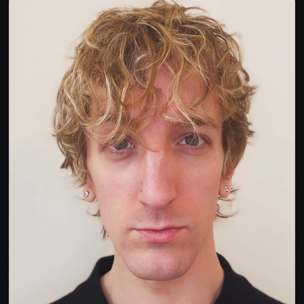 Alex H at Alex & Anny Hair Salon in New York, NY