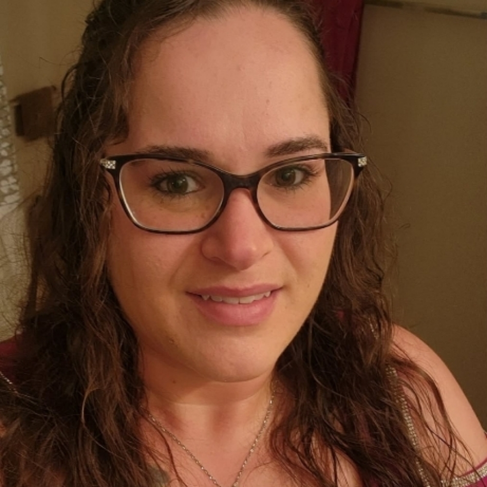 Erikka Sipos at Salon Eden in Demotte, IN