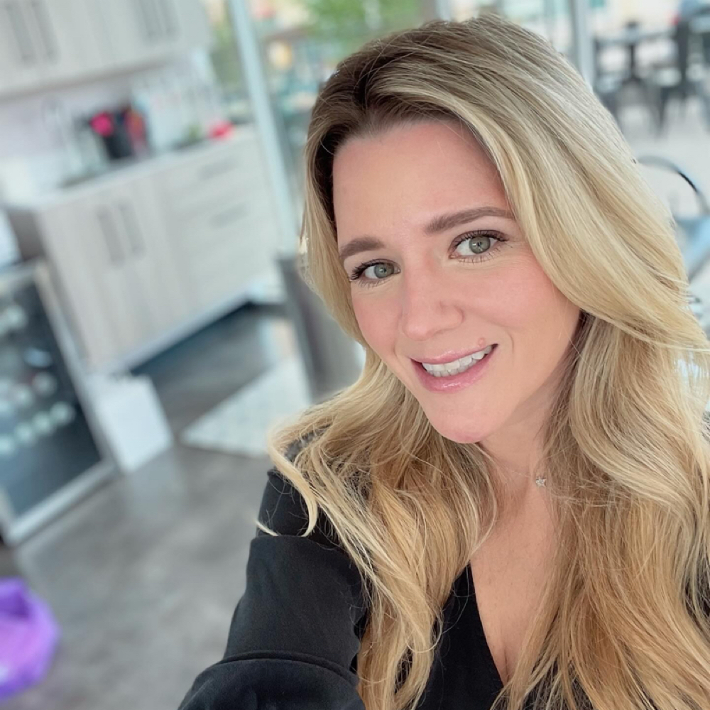 Amanda Gobl at Fleur De Lune in Kansas City, MO