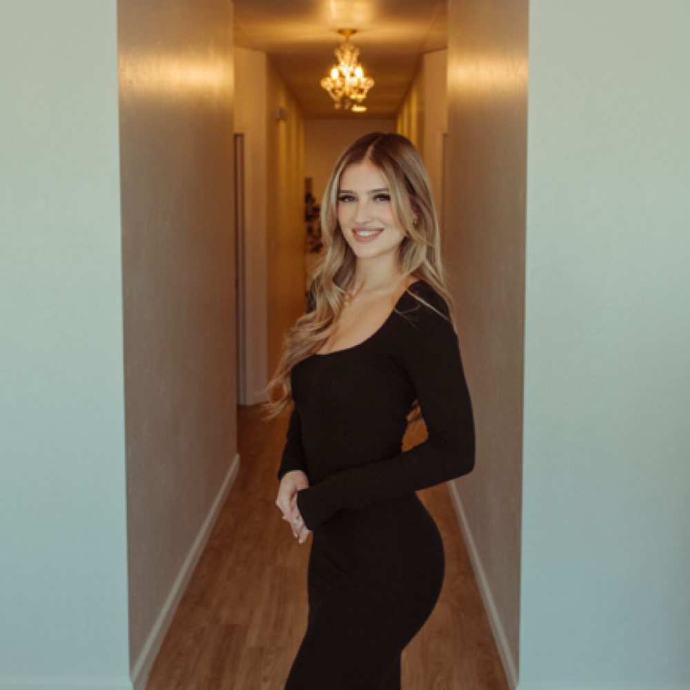 Amaya Renee at LUXX Beauty Studio in Tucson, AZ