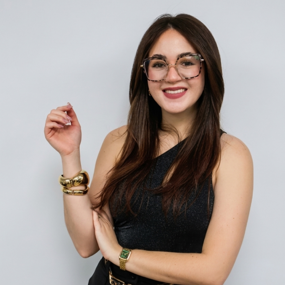 Mariam Calderón at Hair ‘N Bloom in Leesburg, FL
