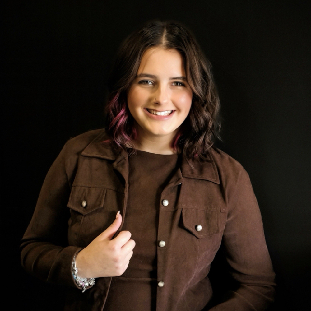 Thea Swan at House of Sage Salon & Suites in Saginaw, MI