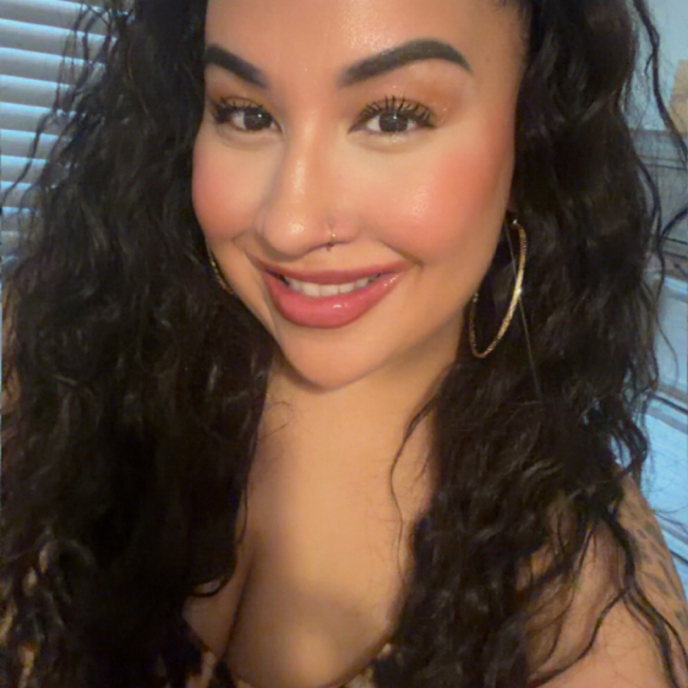 Karina Ultreras at Brow&BeautyBar in Alamogordo, NM