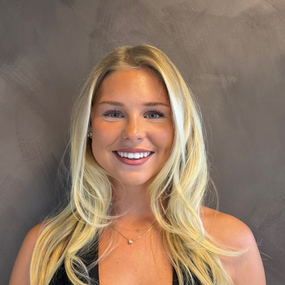 Olivia Feely at AZ Body Bar-Gilbert in Gilbert, AZ