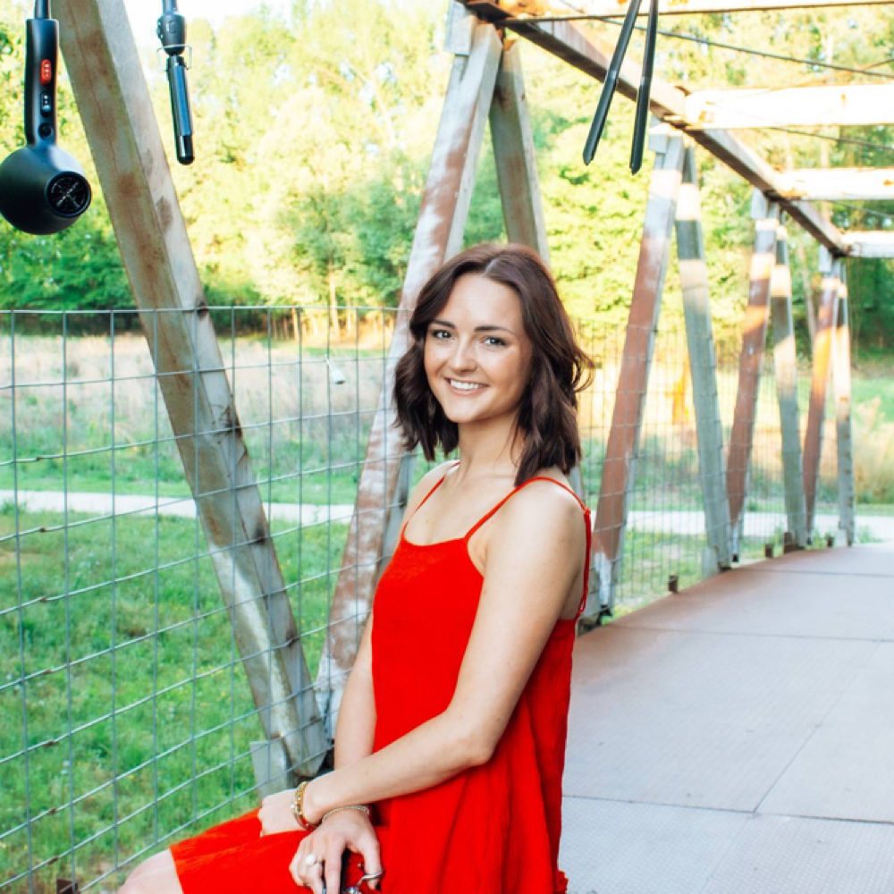 Landrie Budwine at Experience Beauty Salon in Olive Branch, MS