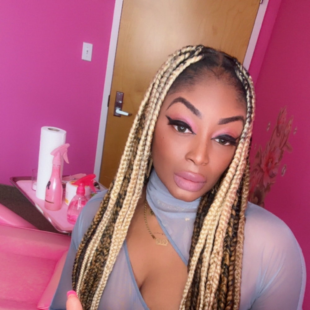 Stella Estime at Skin2skin LLC in Freeport, NY