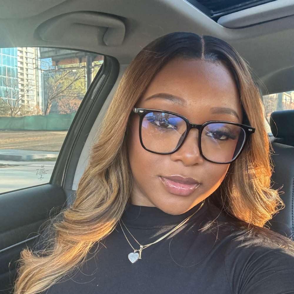 Diasia Banks at HAUS OF LUNA BEAUTY BAR in Addison, TX