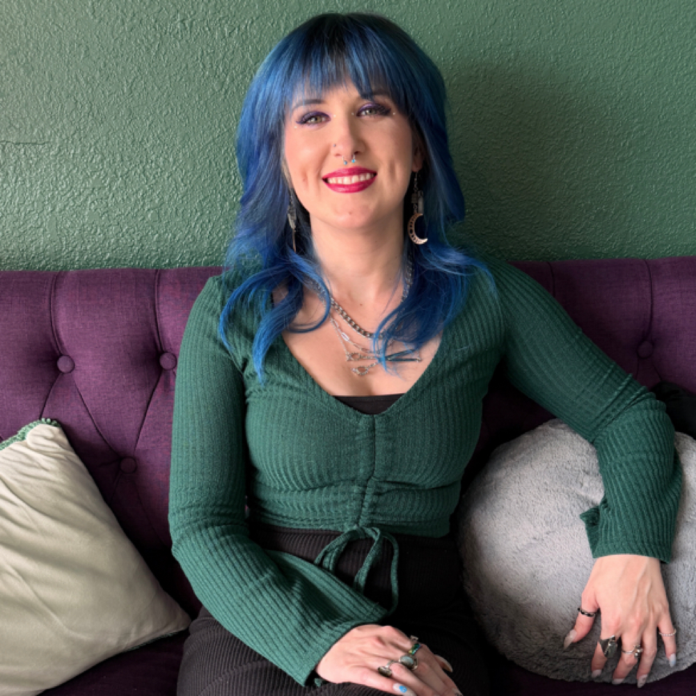 Bailey Joray at Foils & Fades Fort Myers LLC in Fort Myers, FL