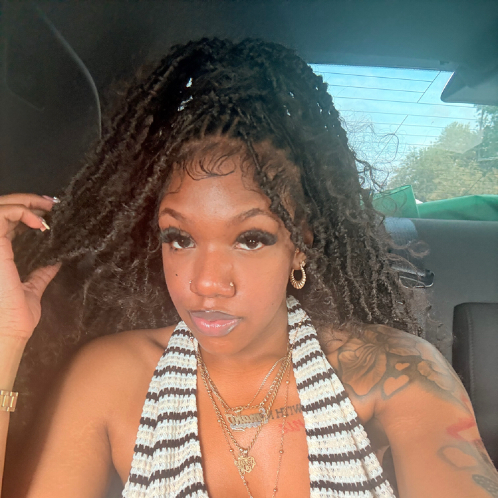 Jada Washington at Beauty Line in Orangeburg, SC