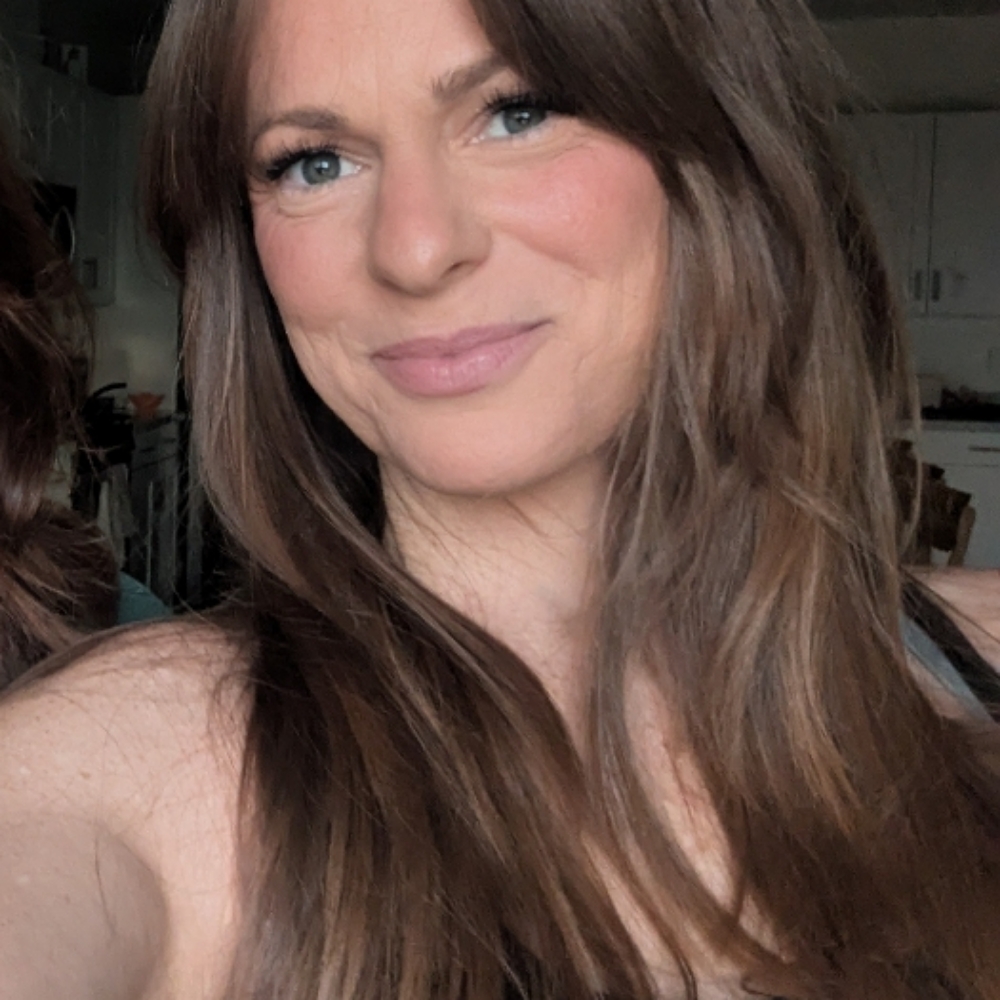 Ashly Hennigan at Salon @ Eleven 50 in Redding, CA
