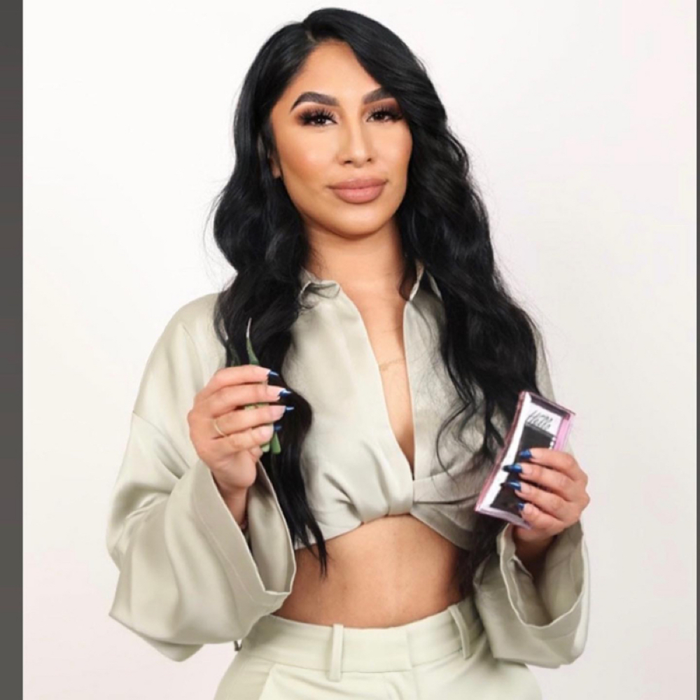 Kat: Lashes