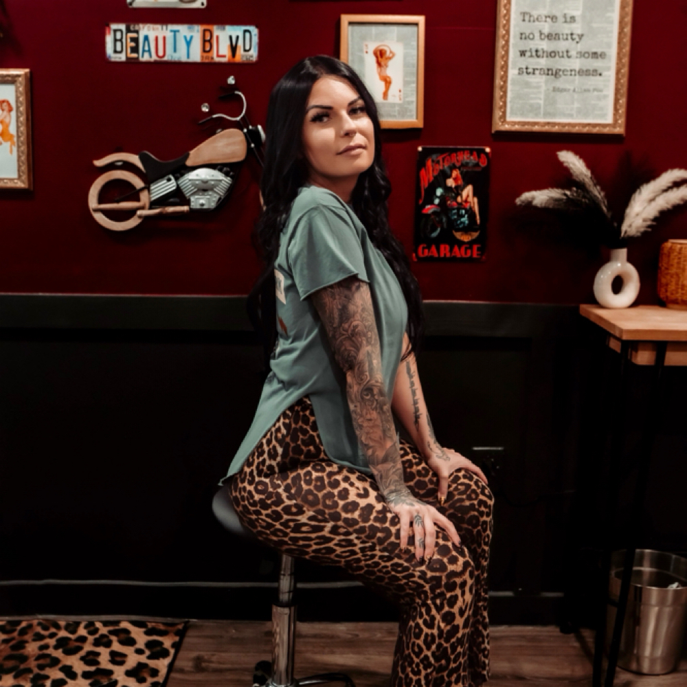 Laramie Brown at Lash N’ Out Beauty Co. in Trafalgar, IN