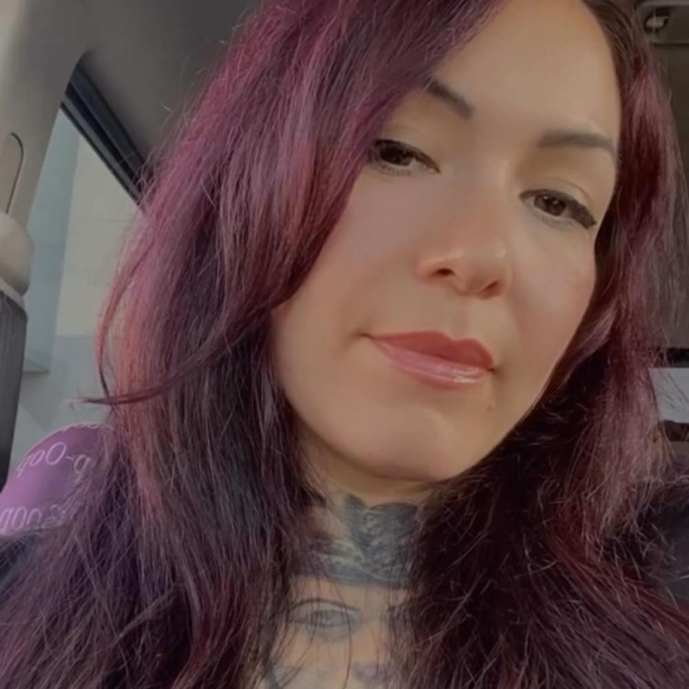 Vanessa 4240 E 4th St. Suite 1