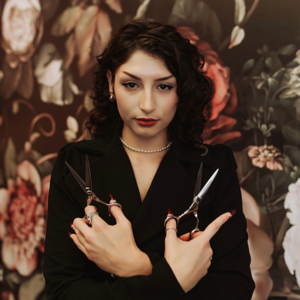 Delayna De la rosa at Signature Cuts in San Antonio, TX