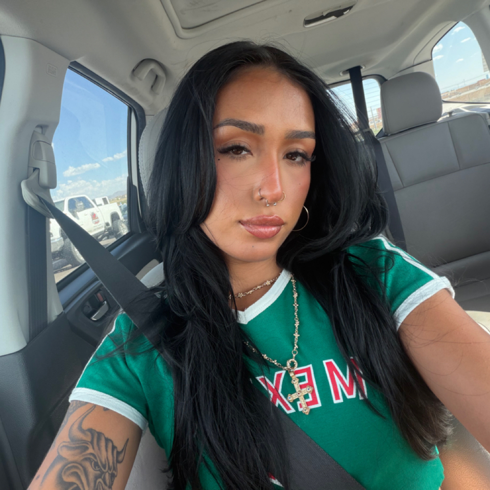 Seneya “Shay” Nail Artist at Beauty Bar Hair & Nail lounge in El paso, TX