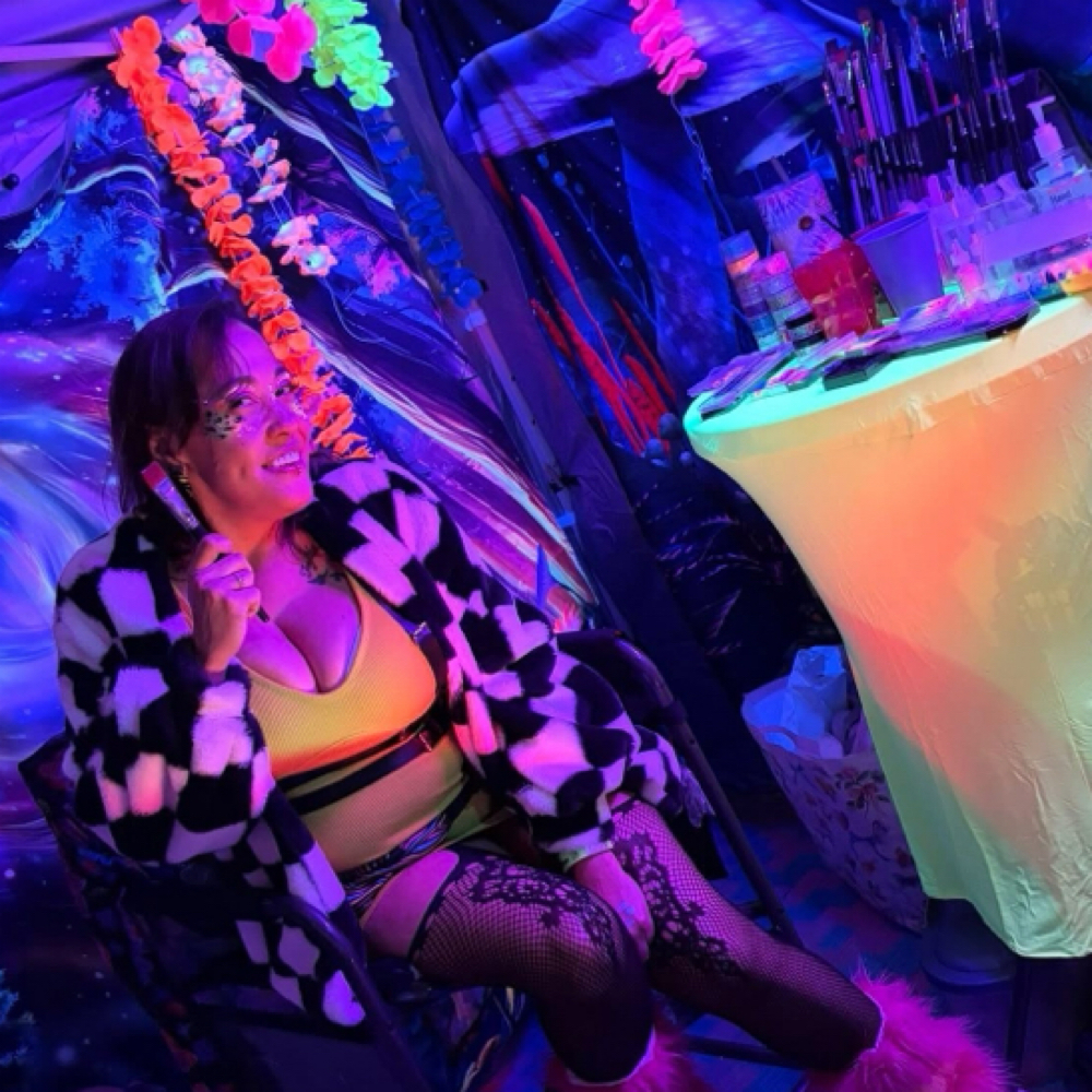 Stephanie Clark at Trippy Looks By Lia & Laney in Thornville, OH