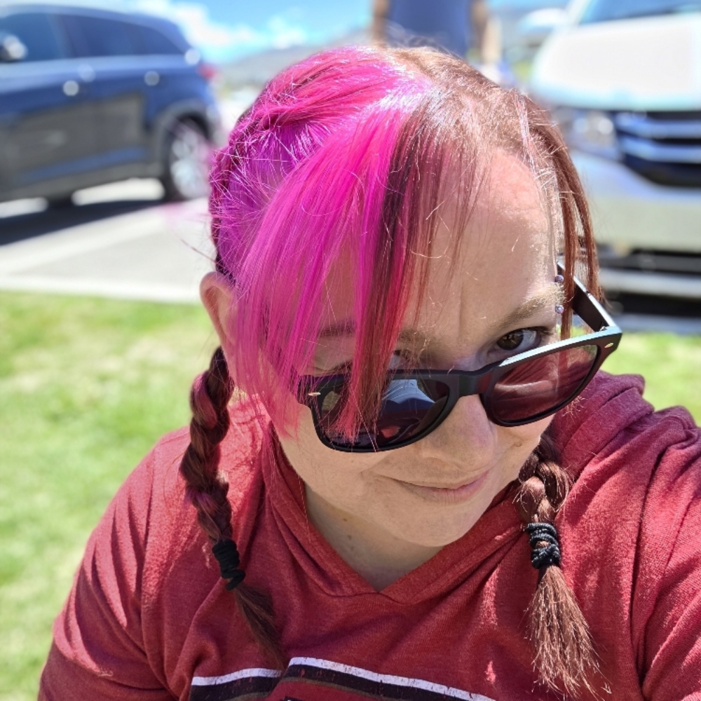 Chari Warmoth at Sweet Pea Beauty Salon & Day Spa in Sandy, UT