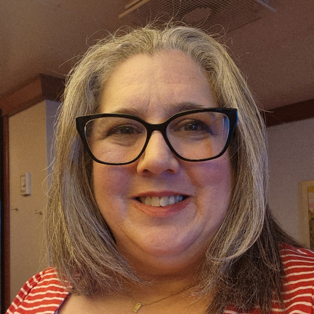 Carolyn Dreadin at Vida Lux Salon And Suites in Weatherford, TX