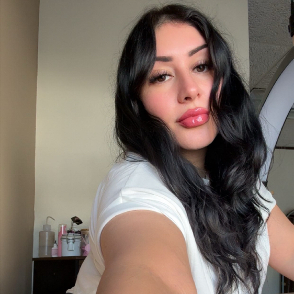 Perlashesss Pinedo at Laser and Beauty Specialists in Illinois, IL