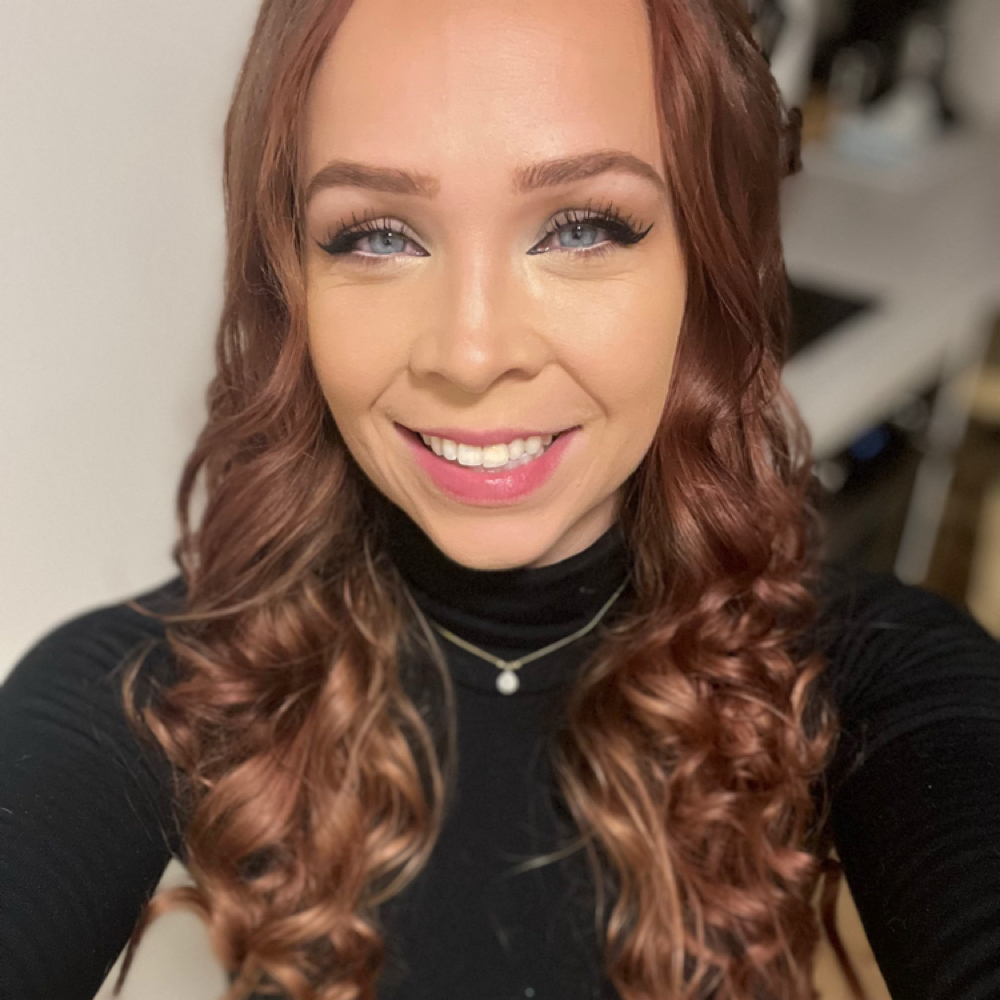 Jenna Dalton at Hair By Jenna in Fort Worth, TX