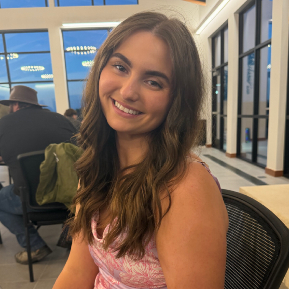 Destiny Lasseter at REVIVAL Salon And Spa in Iola, KS