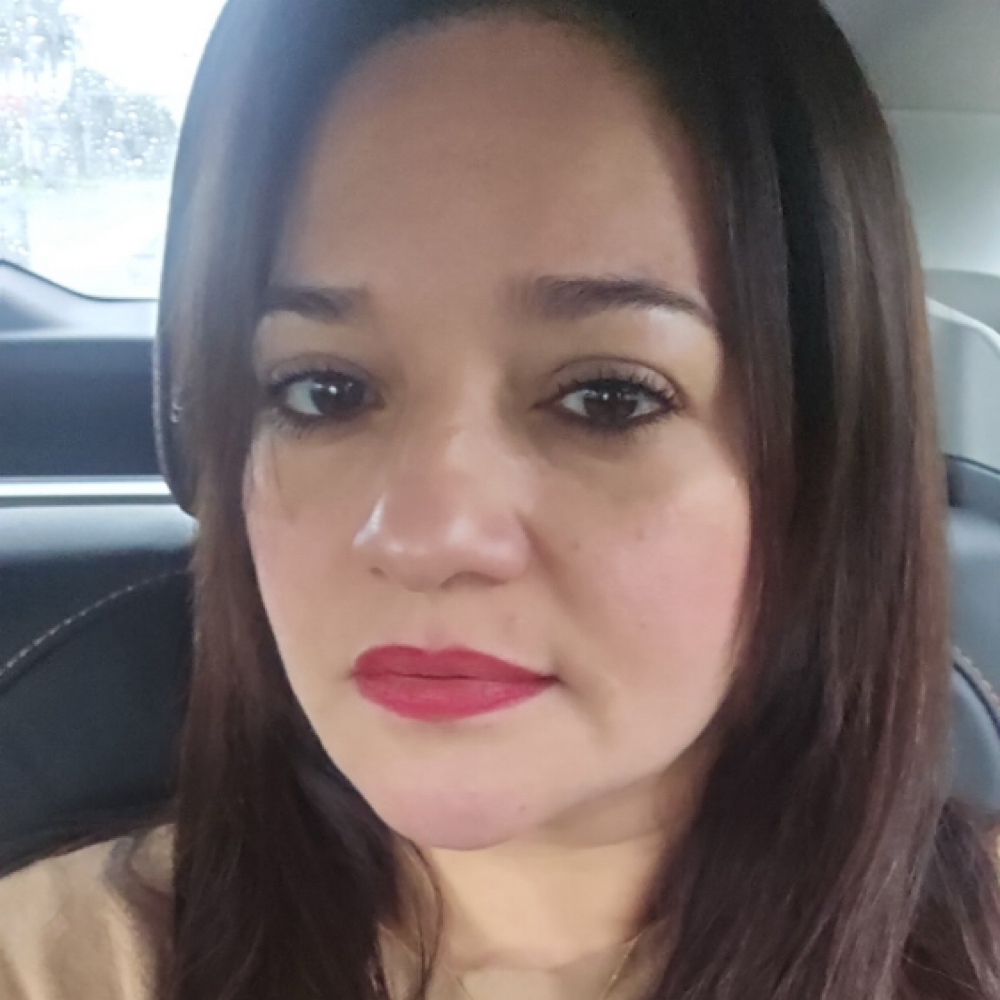 Maria Gutierrez at Amani Headspa in Miami, FL