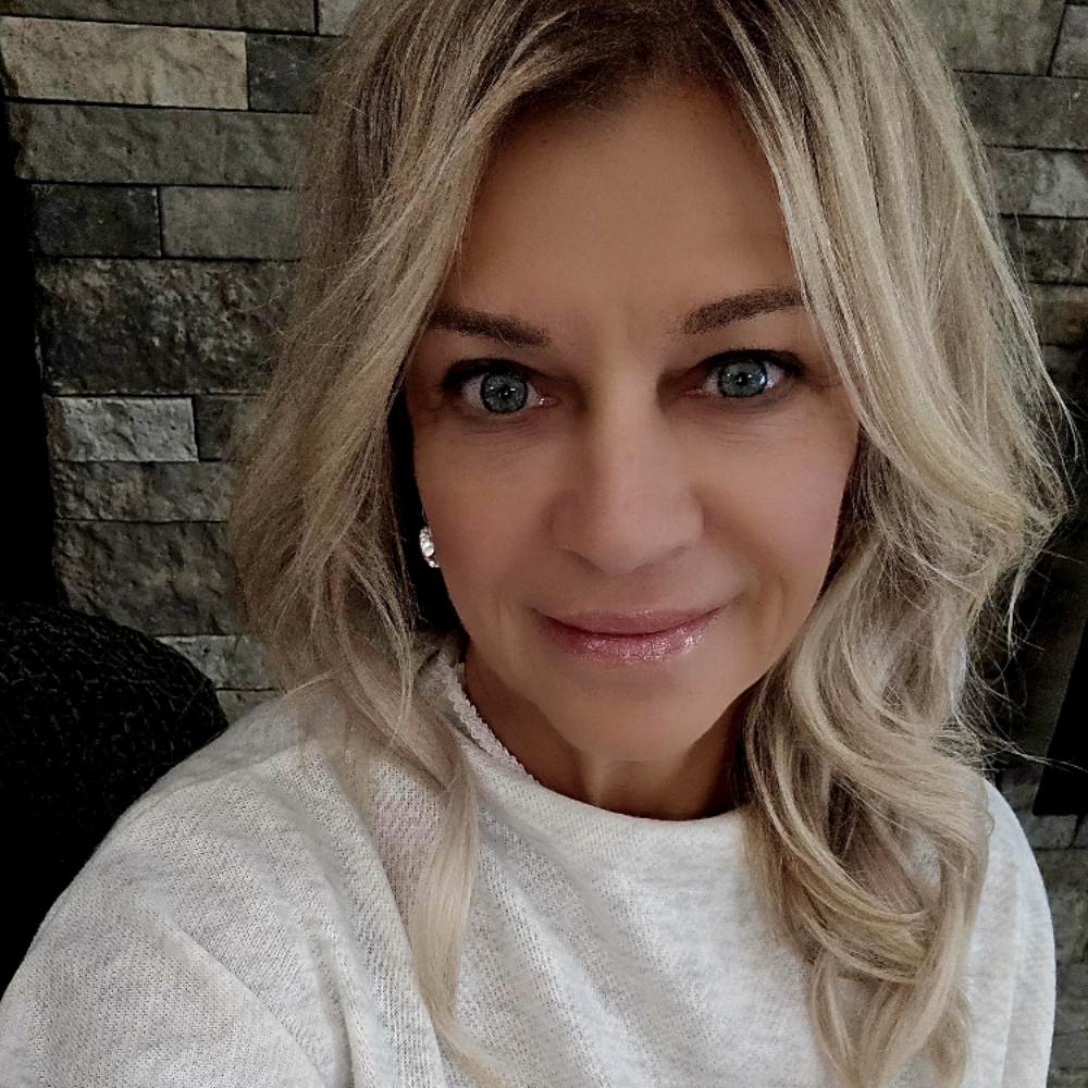 Amy Keller-Kuns-Esty-Owner at Kyle-Kurtis Beauty Bar in Bellevue, OH
