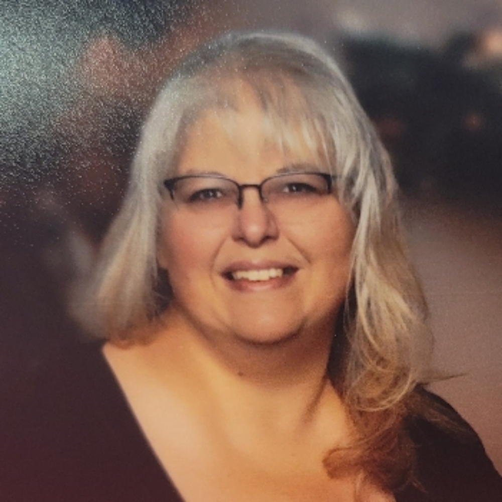 Robyn Saunders at Body Works Day Spa Salon in Branson, MO