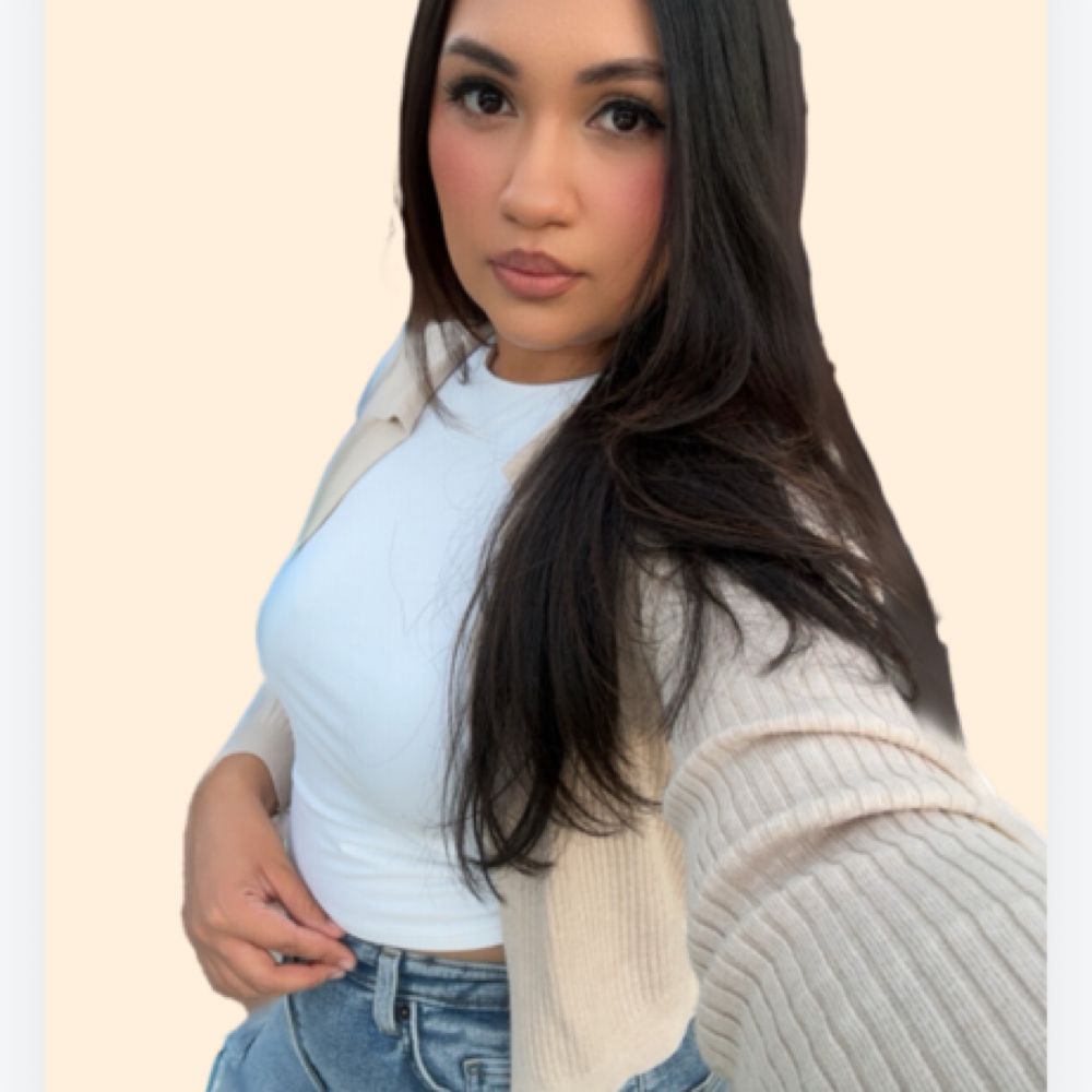 Selena Flores at SkinXHair Lounge in San Jose, CA