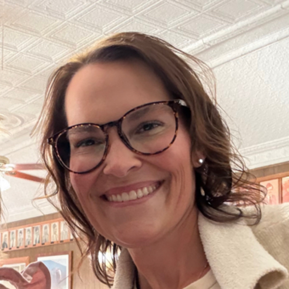 Sara Comer at Odyssey Full Service Salon, Inc. in Versailles, IN