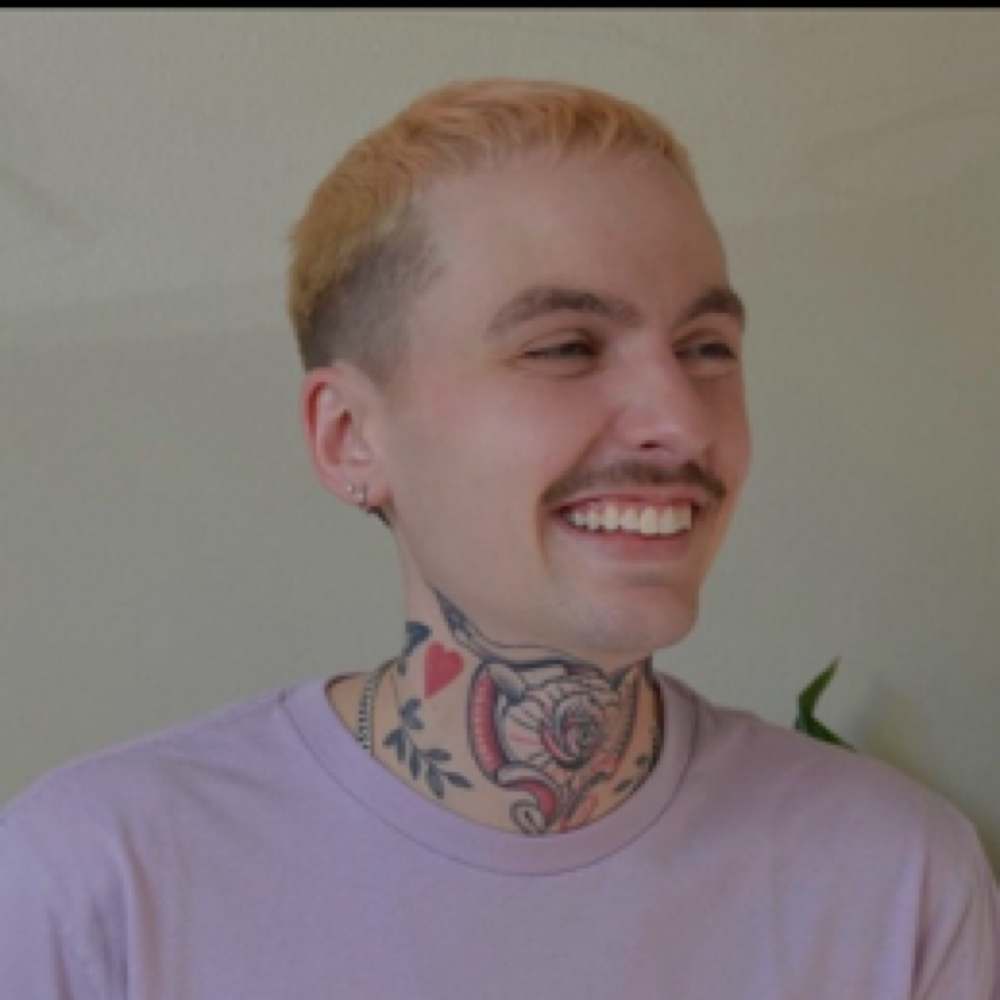 Cassius Swartz at Eclectic Beauty Lounge in Vancouver, WA