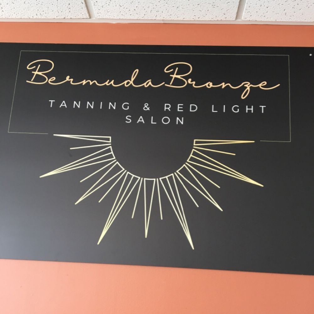 BermudaBronze Tanning& RedLight salon