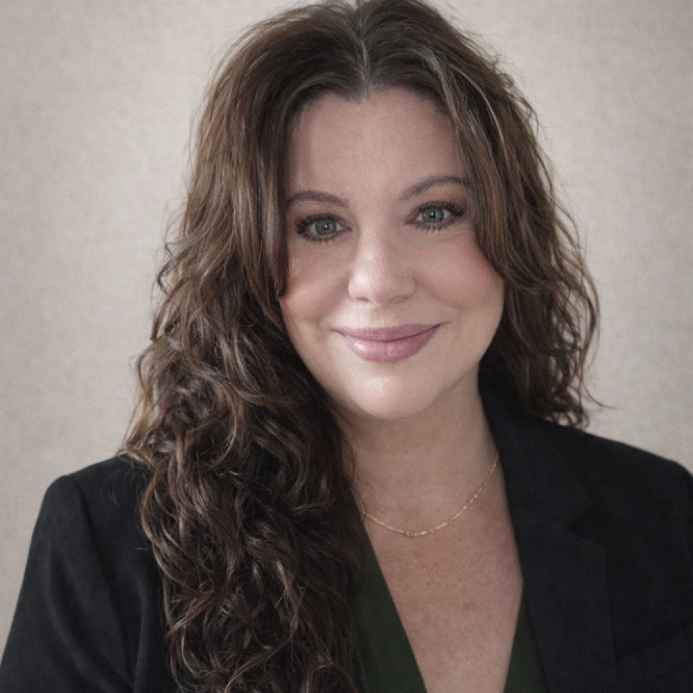 Mindi Heise at Lakeview Spa in Helendale, CA