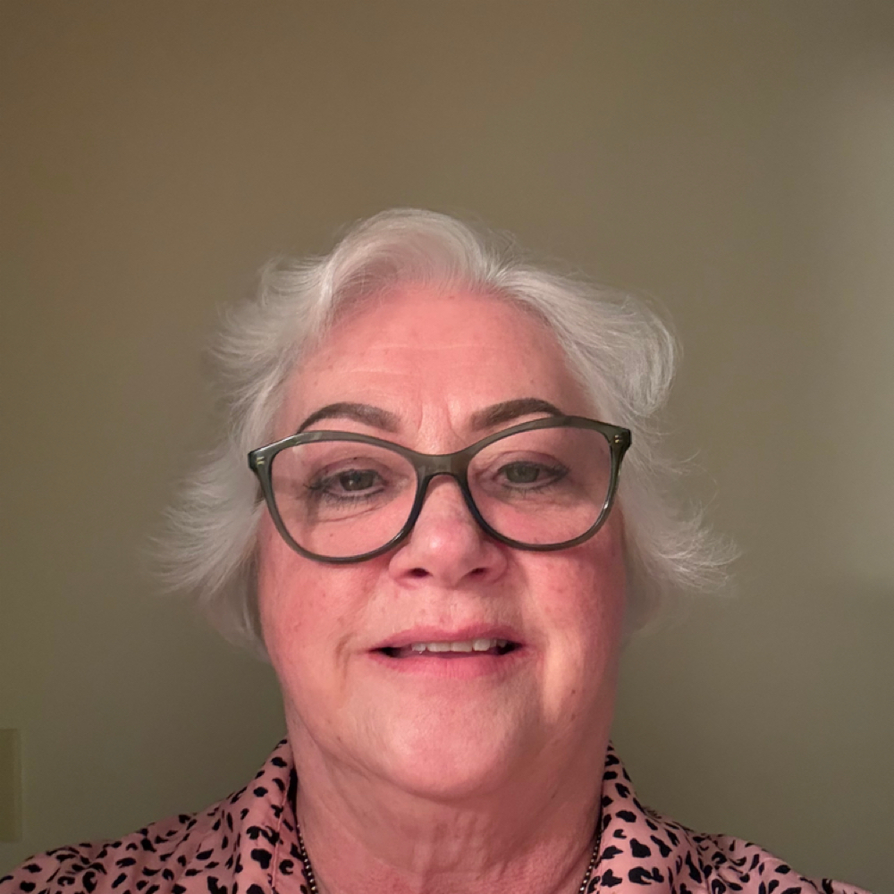 Sally Jackson at Nail Pro-Filers in Cresthill, IL