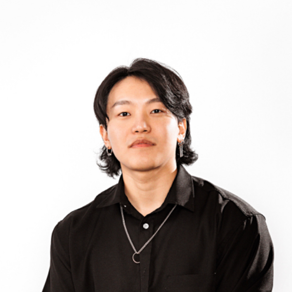 Yohan Kim at STANDARD HAIR in Overland Park, KS
