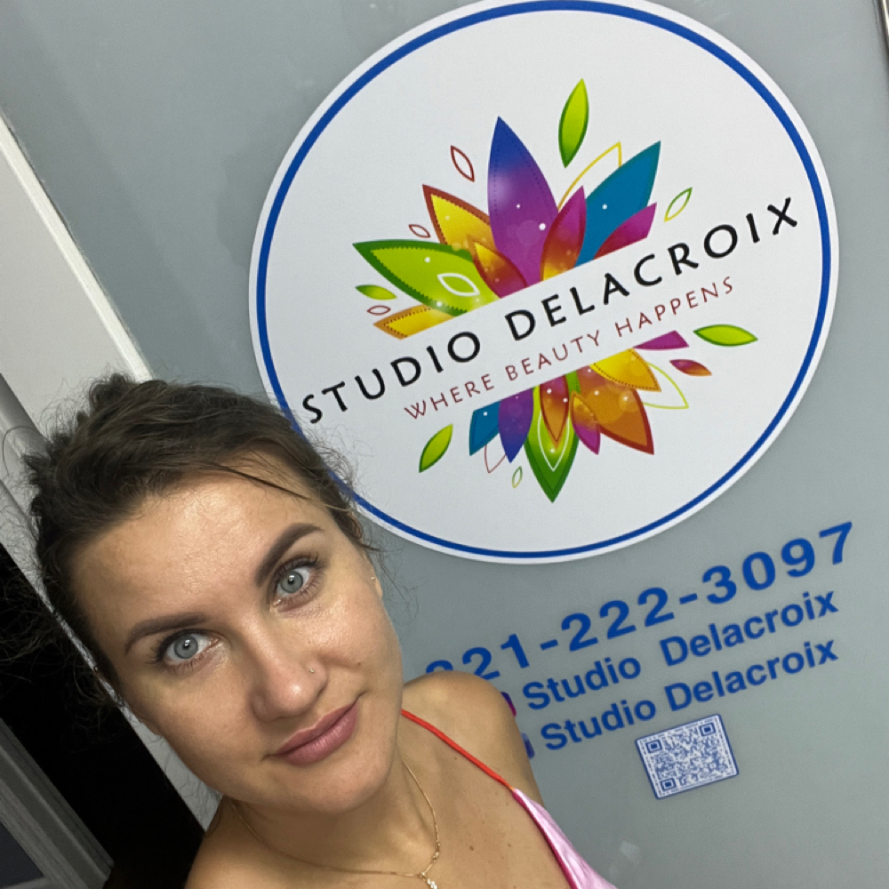 Alexandra Delacroix