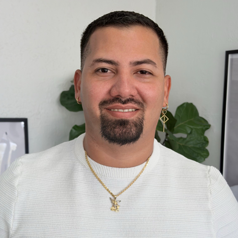 Alex Sanchez at Glori Salon in Florida, FL