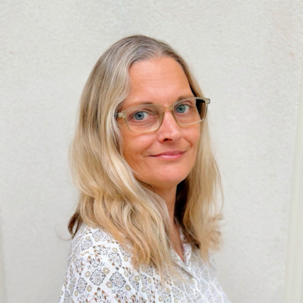 Jennifer Dowling at Living Color Salon in Beaufort, SC