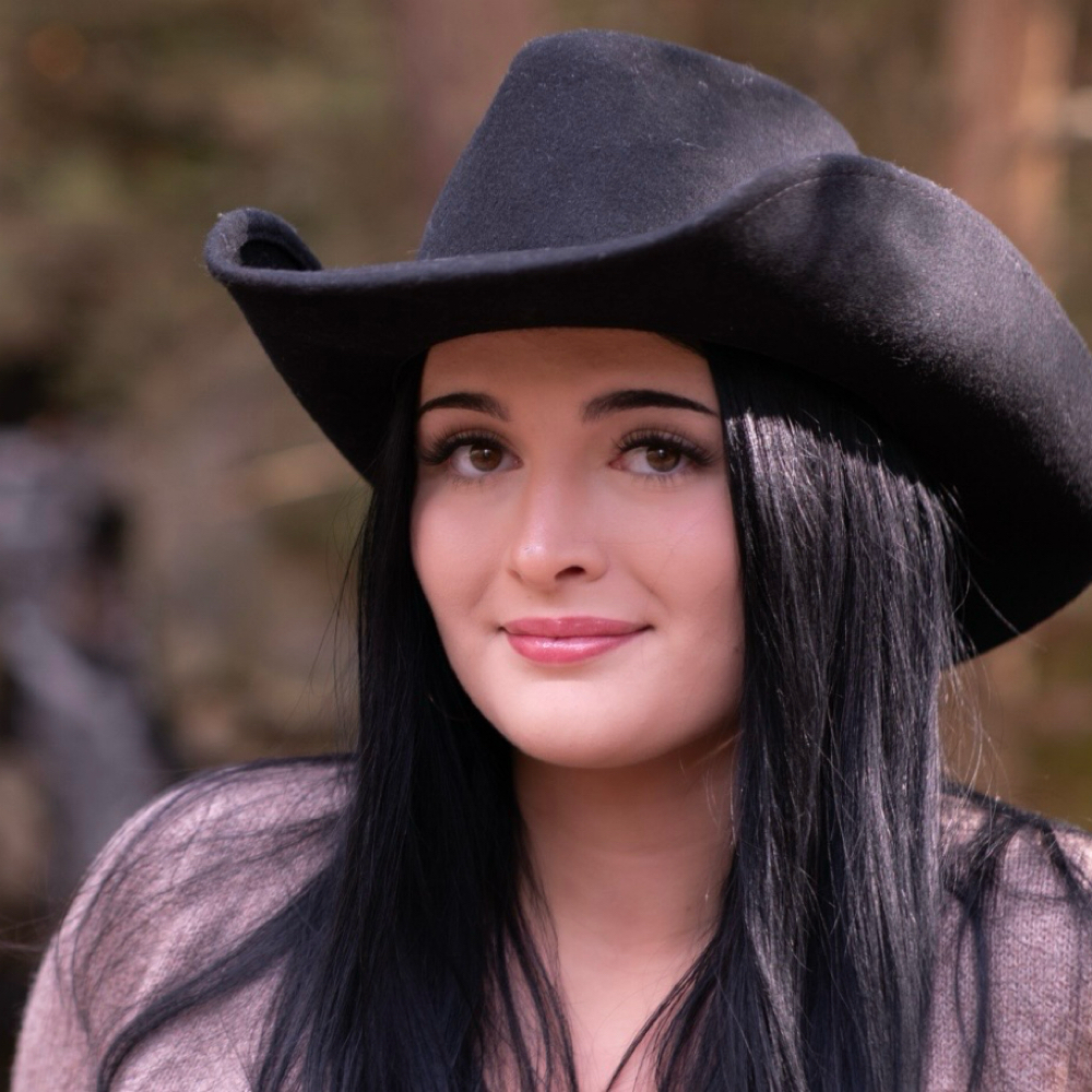 Hannah Pitcavage at The Salon at 900 in Forty Fort, PA