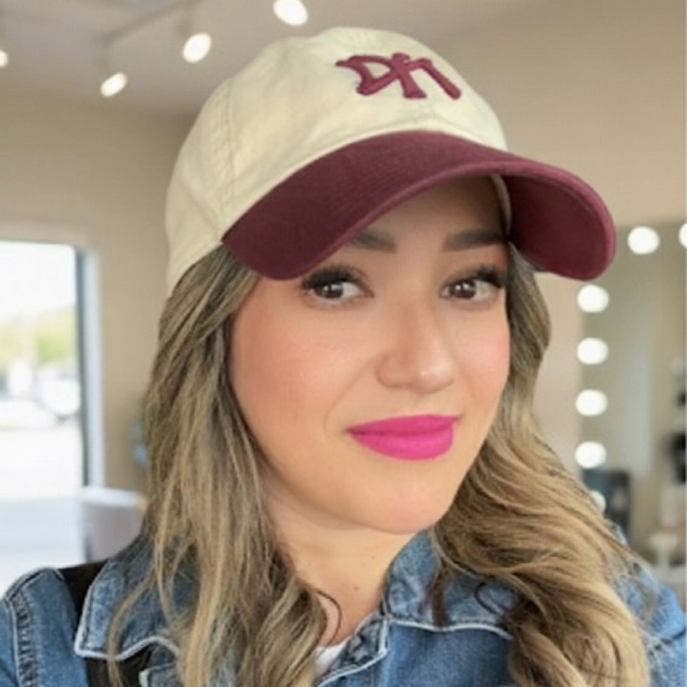 𝖫𝖮𝖴 𝖧𝖮𝖫𝖦𝖴𝖨𝖭 at CLASSY HAIR STUDIO in Overland Park, KS