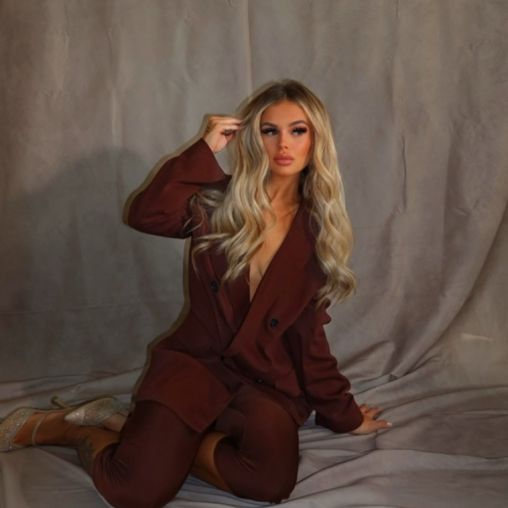 Arriah Lundry at CoastalHair&CO in Tampa, FL