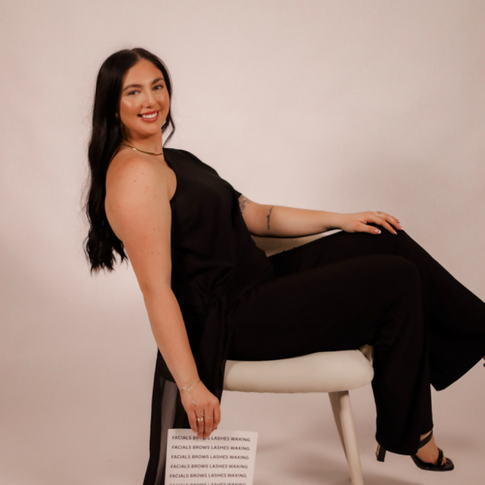 Anna Maxwell at RaeLouise Esthetics Beverly in Beverly, OH