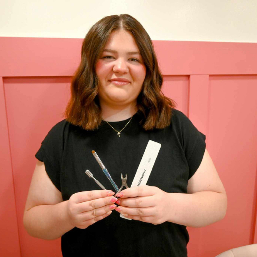 Heidee G at Indulge Salon in Kingsport, TN