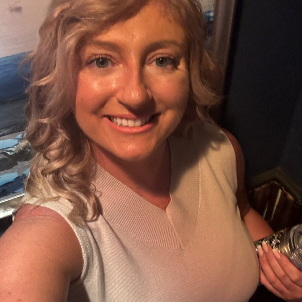 Cayla McCarthy at James Blonde in Cape Coral, FL