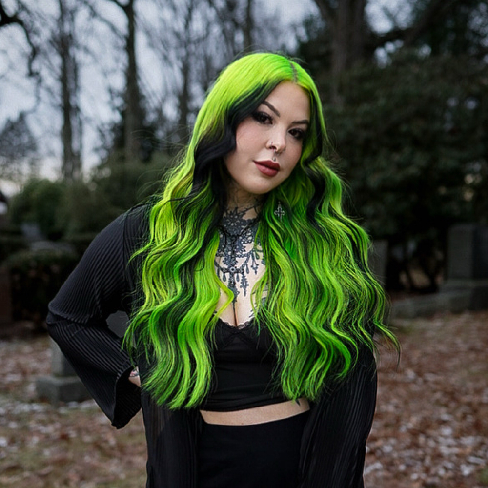 Kayla Boyer at • Dead Rose Salon • Kayla and Lauryn Boyer in Minneapolis, MN